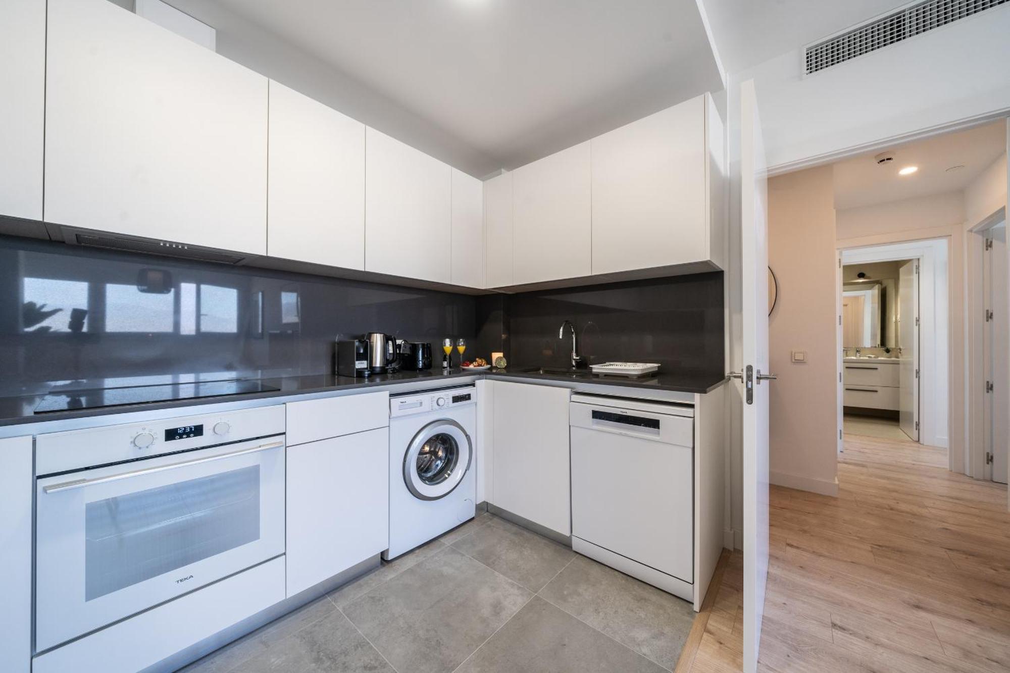 Xpce Urban 4 Malaga Skyline - Free Parking Apartment ภายนอก รูปภาพ